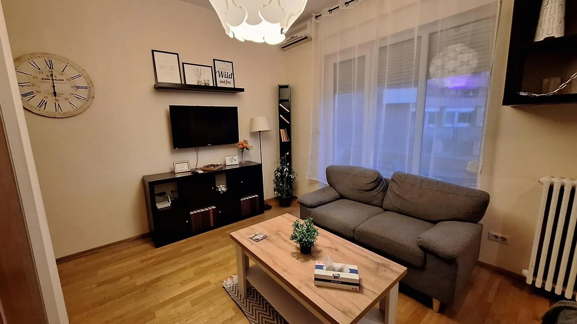 Black And White Apartments 부쿠레슈티 0*,  루마니아